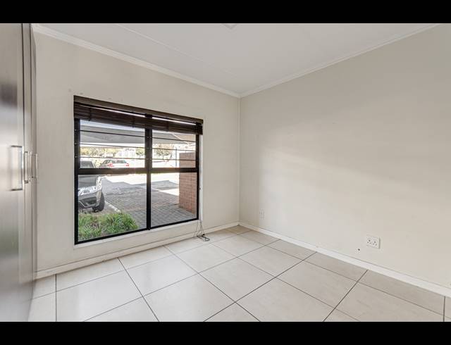 3 BEDROOM APARTMENT FOR SALE IN FOURWAYS